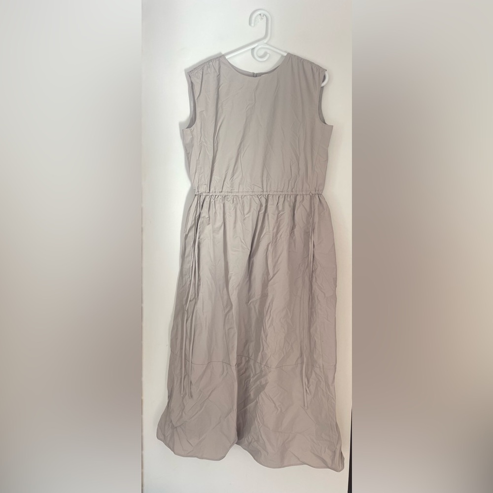 UNIQLO : C Gathered Midi Dress – Size Medium – Modern Minimalist Neutral - Picture 6 of 10